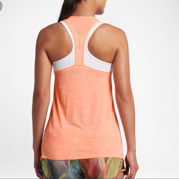 NWT Nike Breathe Tank Cool Frozen Peach 🍑 WMNS - Picture 3 of 7